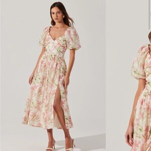 ASTR The Label Sasilia Floral Puff Sleeve Dress Size Medium